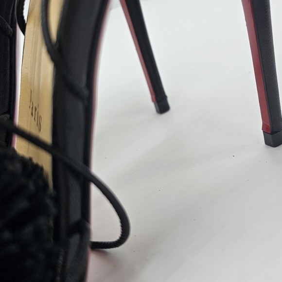 Elegant Black Women's Shoe with Pom-Pom Detail 37 1/2 Christian Louboutin - Picture 12 of 16